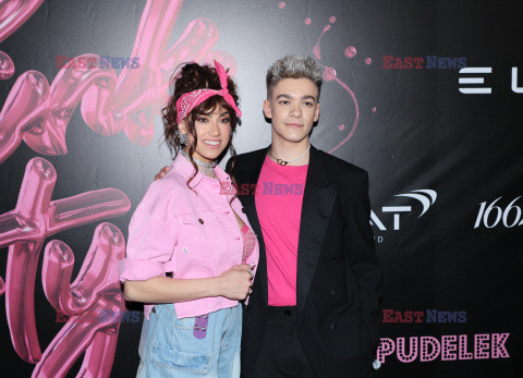 Pudelek Pink Party