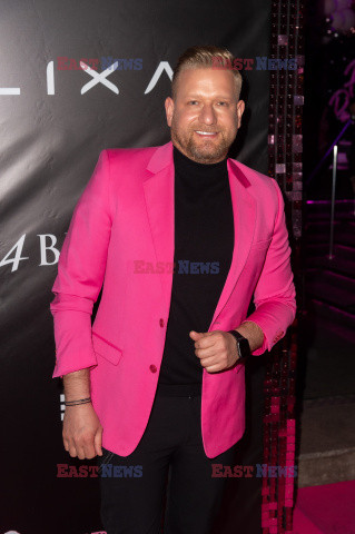 Pudelek Pink Party