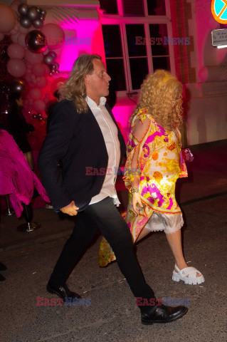 Pudelek Pink Party