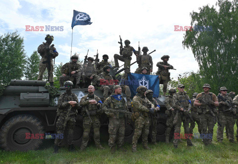 Przeciwnicy Putina z Legionu Wolność Rosji na granicy ukraińsko-rosyjskiej