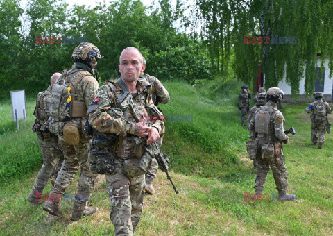 Przeciwnicy Putina z Legionu Wolność Rosji na granicy ukraińsko-rosyjskiej