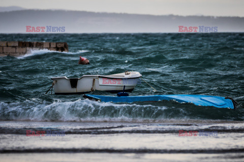 Orkan Ciaran uderza w Europę
