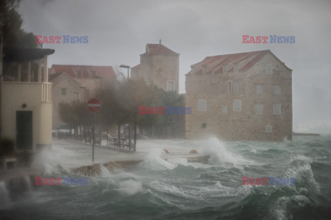 Orkan Ciaran uderza w Europę