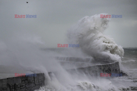 Orkan Ciaran uderza w Europę