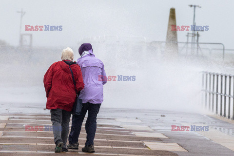 Orkan Ciaran uderza w Europę