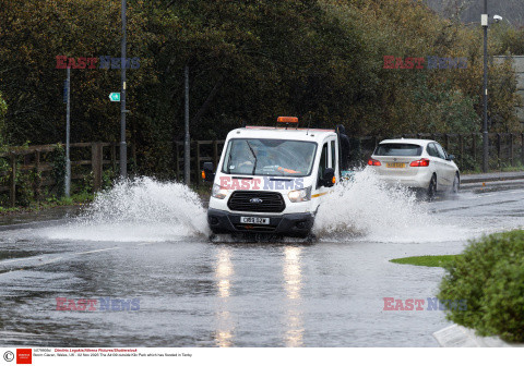 Orkan Ciaran uderza w Europę