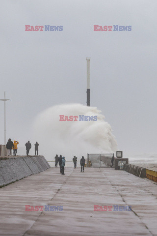 Orkan Ciaran uderza w Europę