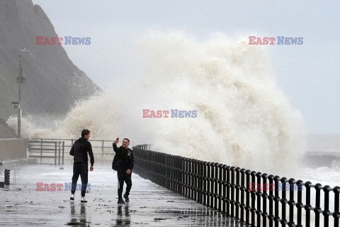 Orkan Ciaran uderza w Europę