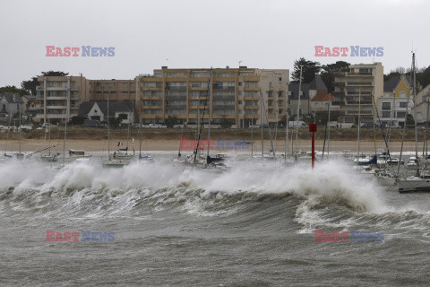 Orkan Ciaran uderza w Europę