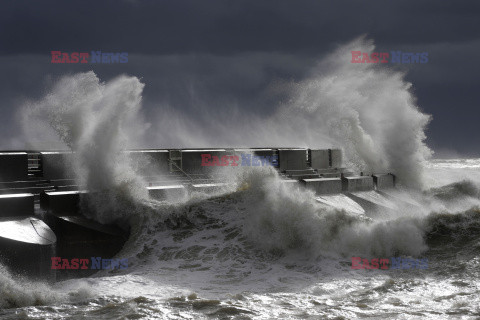 Orkan Ciaran uderza w Europę