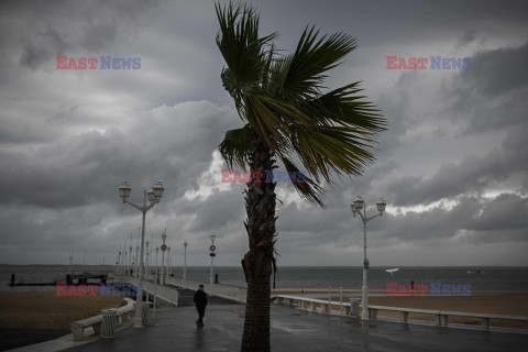 Orkan Ciaran uderza w Europę