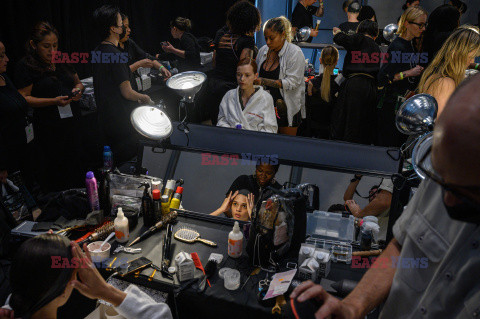 Backstage na Tygodniu Mody w Nowym Jorku - wiosna lato 2024