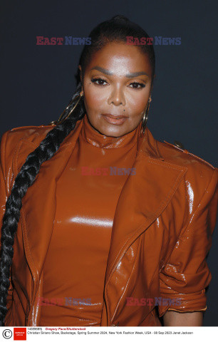 Backstage na Tygodniu Mody w Nowym Jorku - wiosna lato 2024