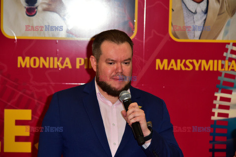 PKP promuje film "O psie, który jeździł koleją"