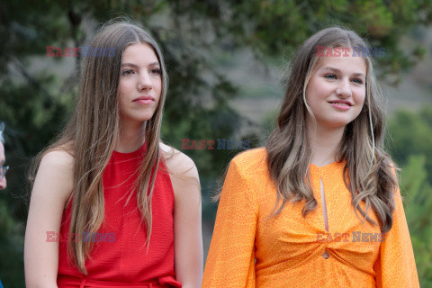 Księżniczka Eleonora i infantka Zofia w Gironie