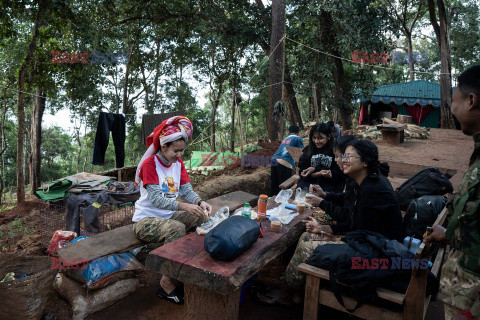 Kobiety z Mjanmy na froncie - AFP