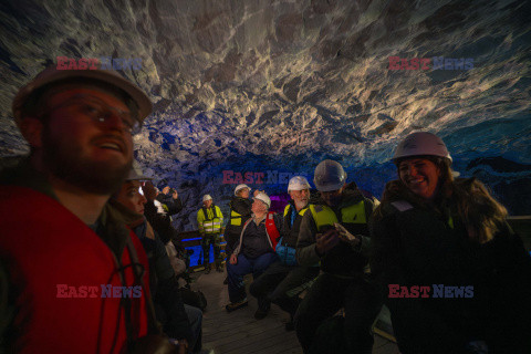 Zwiedzanie kopalni marmuru niedaleko Eide w Norwegii