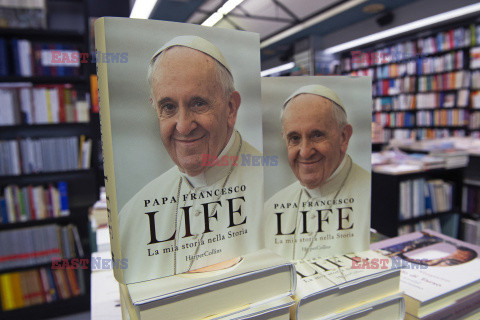 Nowa biografia papieża Franciszka dostępna w Watykanie