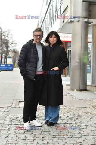 Krzysztof Czeczot i Karolina Gorczyca przed studiem DDTVN