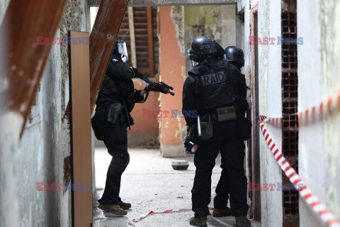 Elitarne oddziały francuskiej policji trenują przed Igrzyskami