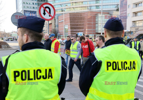 Protest taksówkarzy w Warszawie