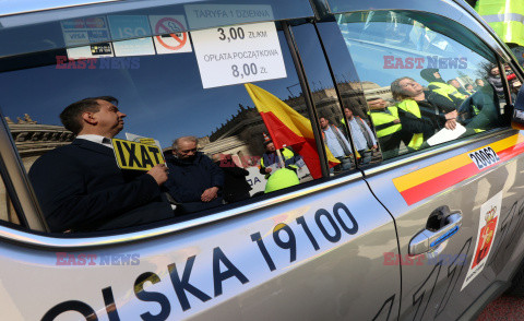 Protest taksówkarzy w Warszawie