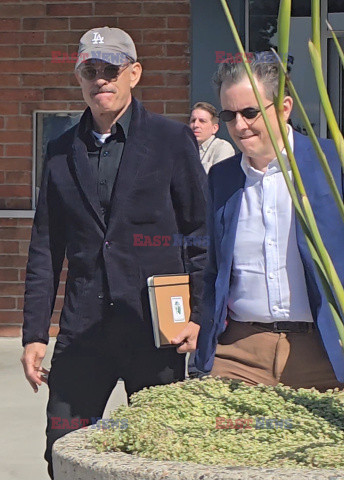 Tom Hanks w czapce z daszkiem