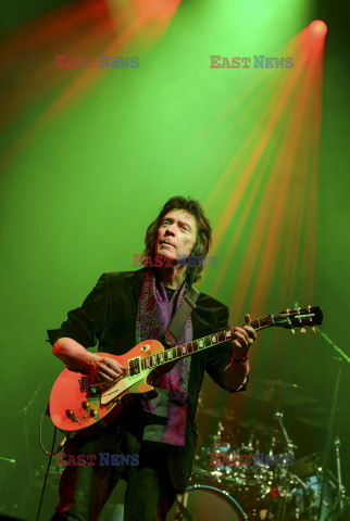 Steve Hackett podczas koncertu w Copernicus Center
