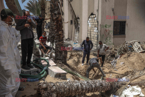 Ekshumacja ciał znalezionych w szpitalu Nasser w Gazie