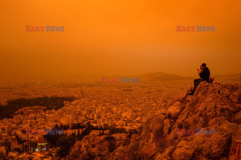 Ateny pokryte pyłem znad Sahary