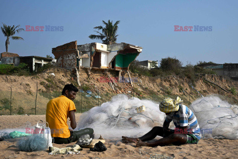 Podnoszący się poziom morza zabiera ludzkie domy w Indiach