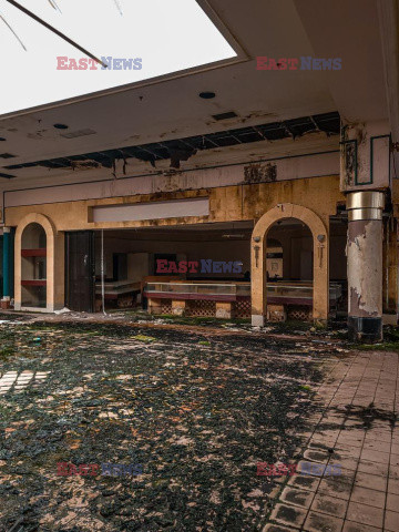 Opuszczone centrum handlowe