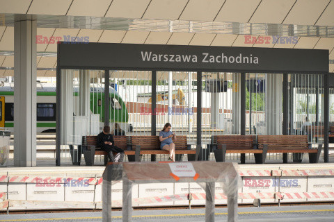 Briefing prasowy ministra infrastruktury na stacji Warszawa Zachodnia
