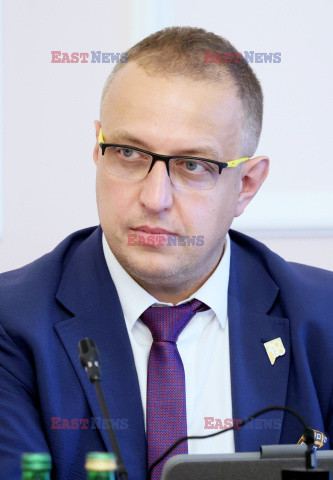 Posłowie Matecki i Gaża przed Komisją Regulaminową