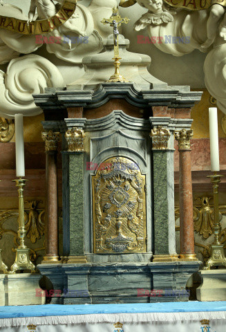 Architektura i sztuka sakralna w Polsce Monk