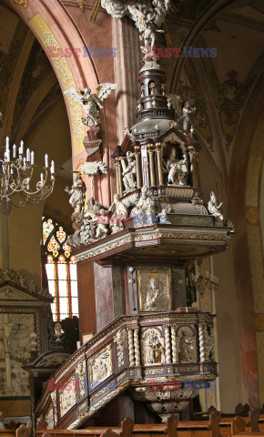 Architektura i sztuka sakralna w Polsce Monk