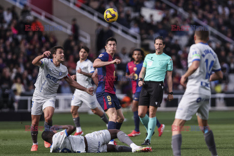 Robert Lewandowski strzelił gola podczas meczu FC Barcelona - Deportivo Alaves