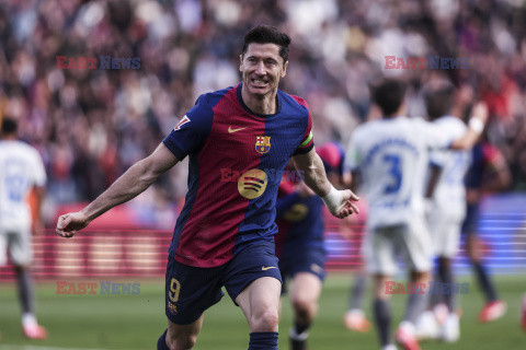 Robert Lewandowski strzelił gola podczas meczu FC Barcelona - Deportivo Alaves