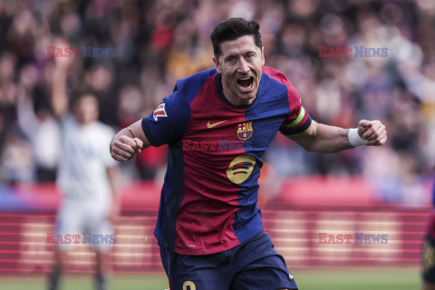 Robert Lewandowski strzelił gola podczas meczu FC Barcelona - Deportivo Alaves