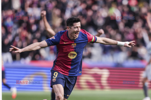 Robert Lewandowski strzelił gola podczas meczu FC Barcelona - Deportivo Alaves