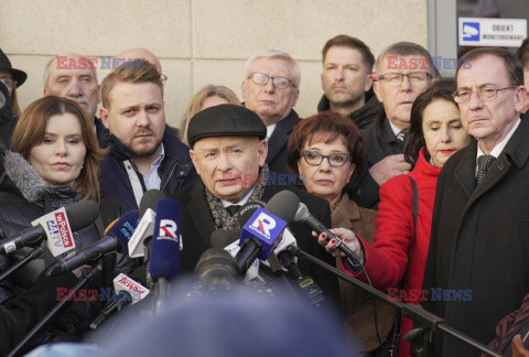Konferencja Jarosława Kaczyńskiego przed Prokuraturą Okręgową