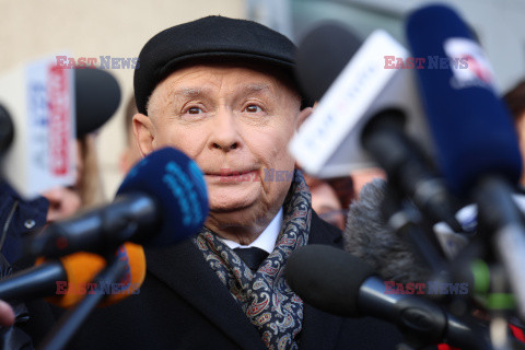 Konferencja Jarosława Kaczyńskiego przed Prokuraturą Okręgową
