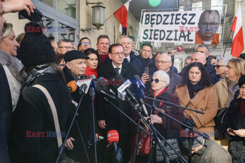 Konferencja Jarosława Kaczyńskiego przed Prokuraturą Okręgową