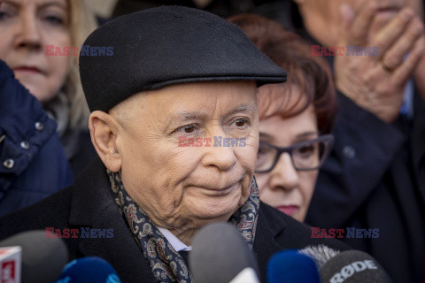 Konferencja Jarosława Kaczyńskiego przed Prokuraturą Okręgową