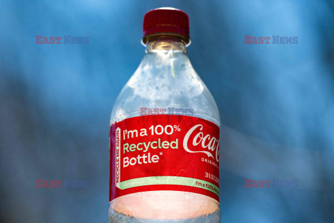 Coca-cola odpowiada za produkcję 603 000 ton plastikowych odpadów