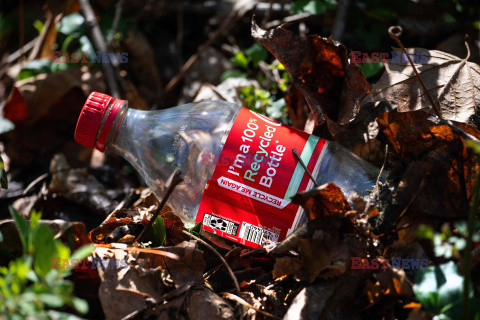 Coca-cola odpowiada za produkcję 603 000 ton plastikowych odpadów