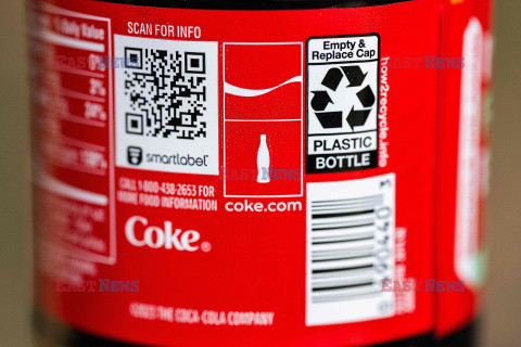 Coca-cola odpowiada za produkcję 603 000 ton plastikowych odpadów