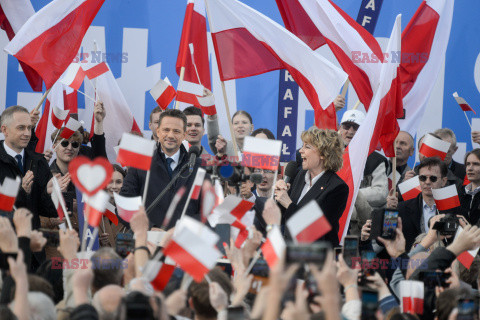 Rafał Trzaskowski na Starym Rynku w Łodzi