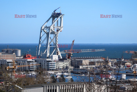 Dźwigowiec "Svanen" w gdyńskim porcie