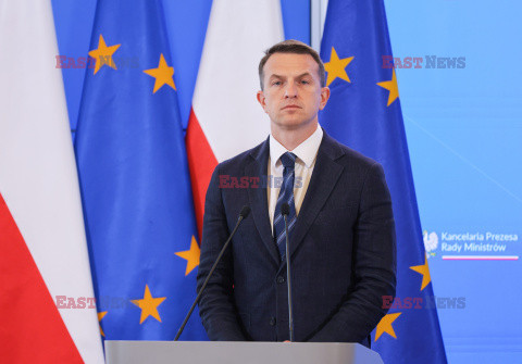 Konferencja ministrów: Domańskiego, Żurka i Siemoniaka